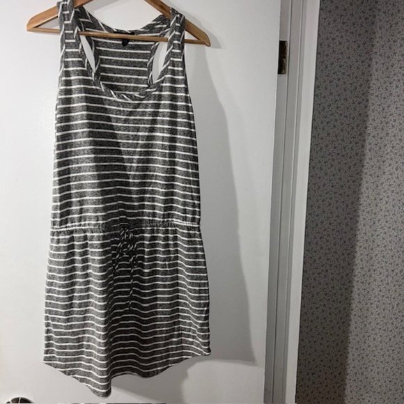 GAP Dresses & Skirts - GAP Sleeveless Tank Stripe Dress Size M Medium Multi Gray & White EUC
